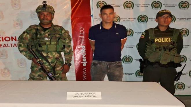 Capturado por acceso carnal abusivo con menor de 14 años 