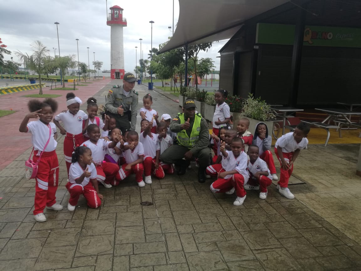 Realizamos jornada educativa en pro de nuestros niños, niñas y adolescentes en Buenaventura actividad-preventiva-con-niños-en-buenaventura2