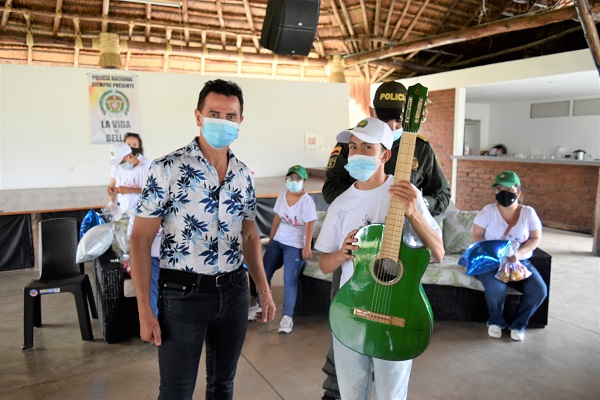 Junto a Jonny Rivera celebramos el día a niños en Risaralda  Celebración día del niño
