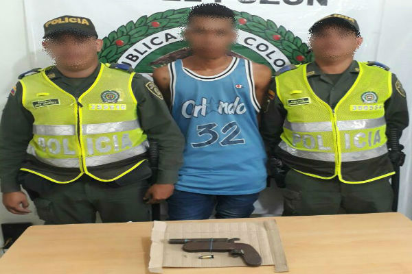 Agustin-capturado-por-porte-ilegal-de-armas Agustin-capturado-por-porte-ilegal-de-armas