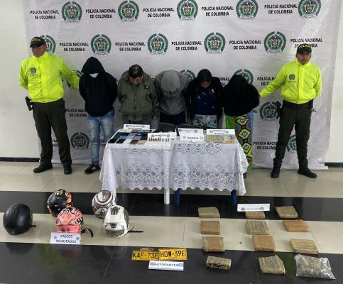 recuperación e incautación mediante diligencia de registro y allanamiento el operativo se llevo a cabo en las comunas 10 y 04