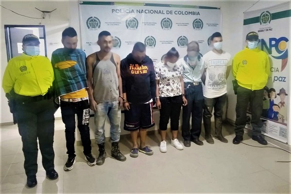 6 capturados por venta de estupefacientes  Allanamientos en La Celia