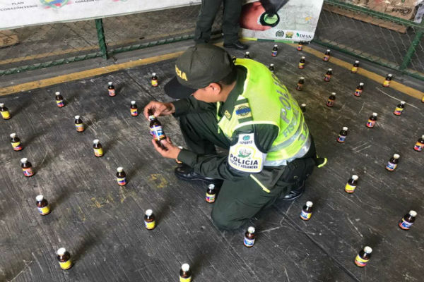 Continuamos propinando golpes certeros al contrabando Aprehensión-de-medicamentos