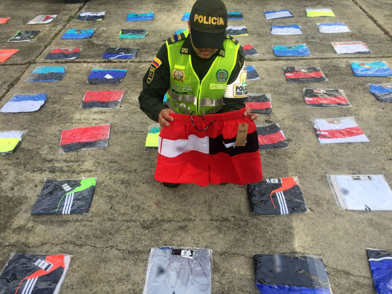 Golpe al contrabando, aprehendimos 1.423 millones de pesos en mercancía Mercancia-de-contrabando-aprehendida