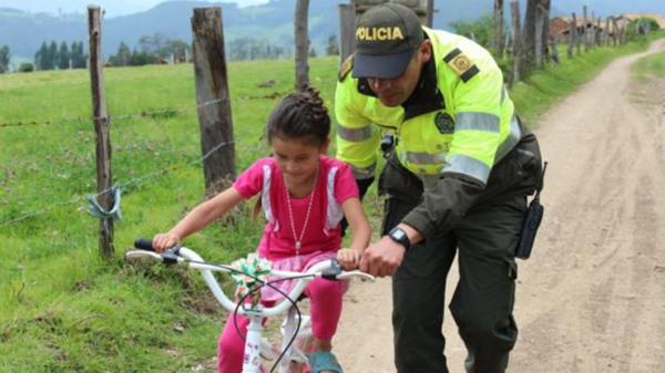 aqui-los-derechos-del-peaton-y-ciclist-en-el-marco-del-codigo-nacional-de-policia-y-convivencia