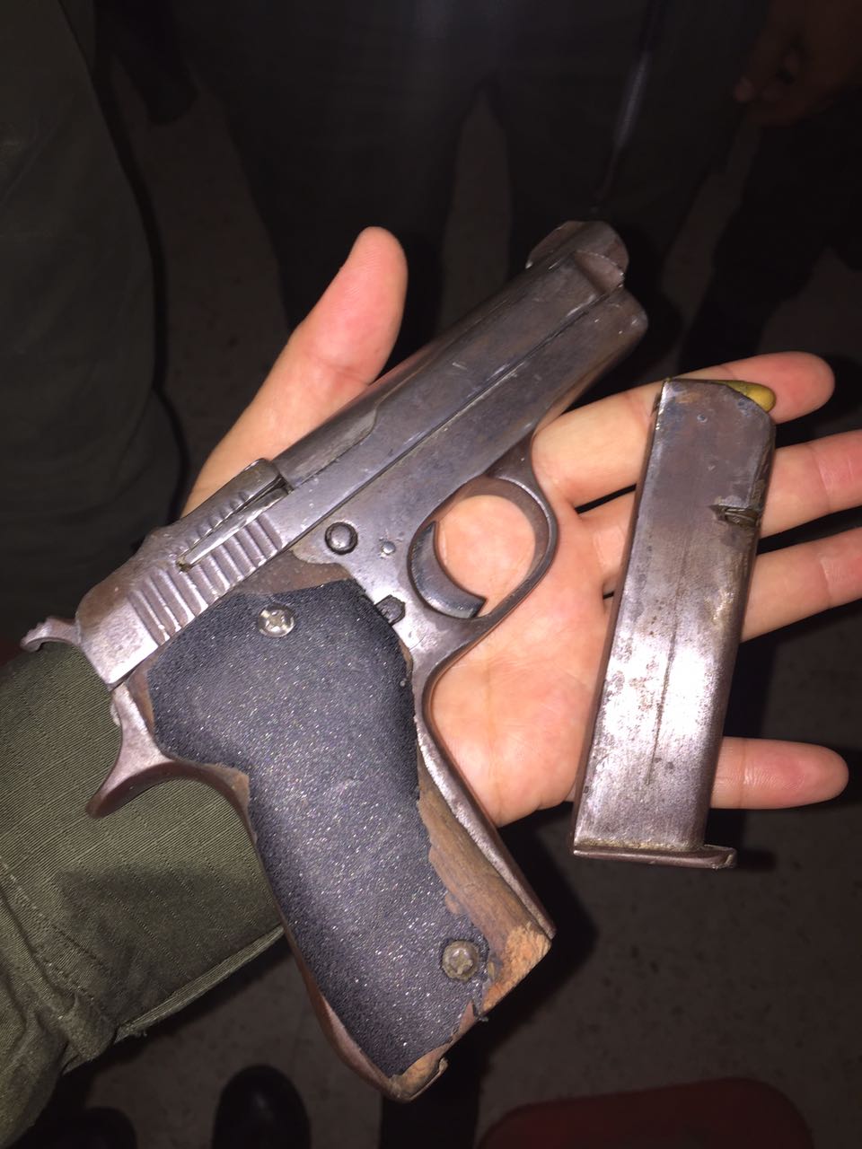 arma-de-fuego-incautada arma-de-fuego-incautada