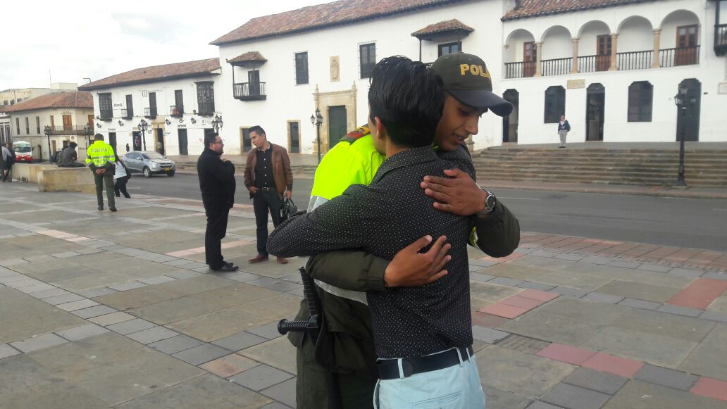 comerciante-agradece-labor-policia comerciante-agradece-labor-policia