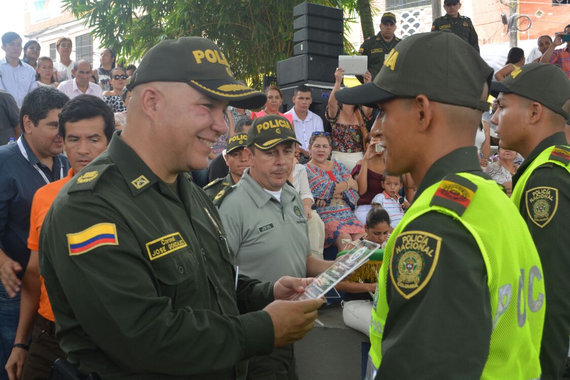 Luego de 3 meses de formación policial adquieren su compromiso ante Dios y la Patria