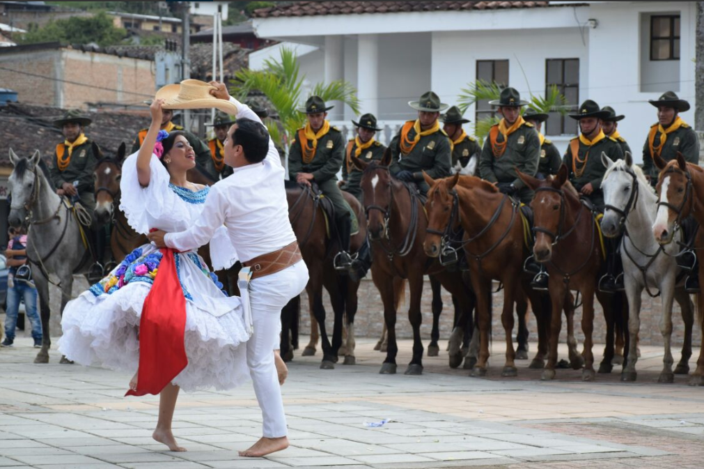 Finalizó con éxito la ruta Carabinera #JuntosPorElCampo Baile-san-juanero-ruta-carabinera