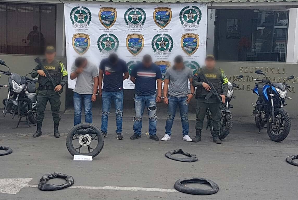 Cuatro personas quienes conducían los automotores fueron capturadas valle-del-cauca-base-de-coca