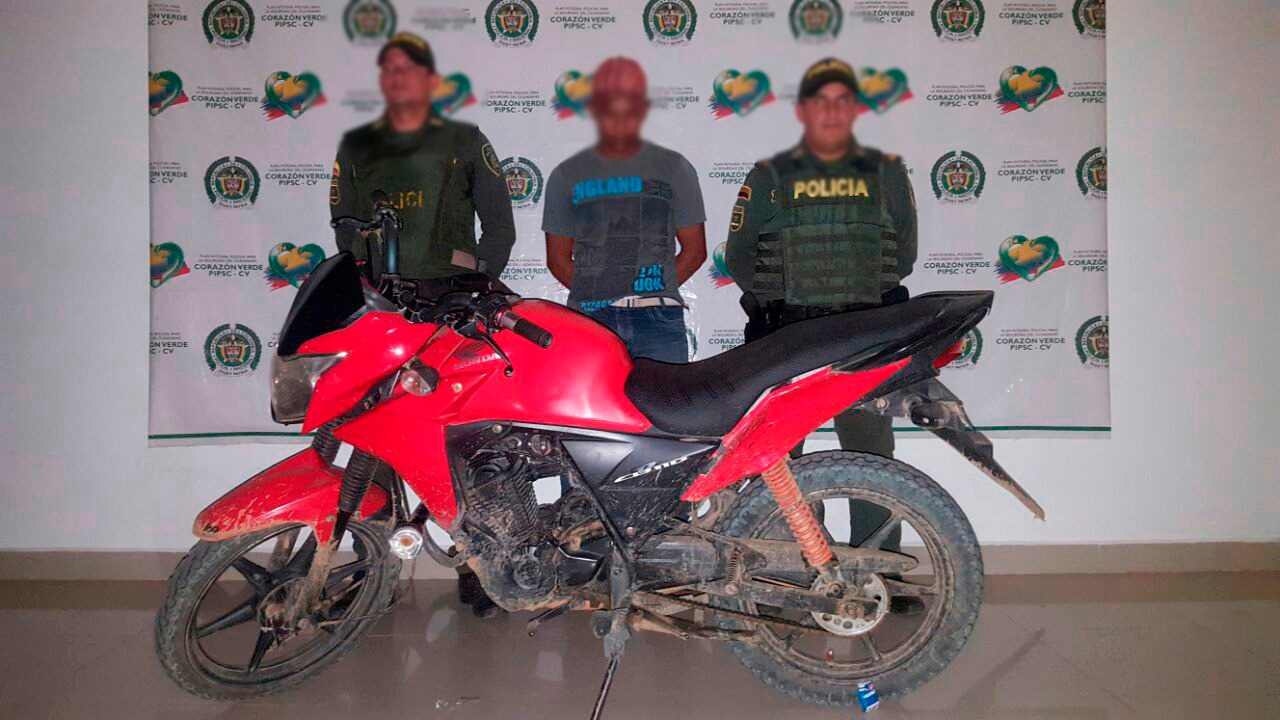Esta persona fue capturado cuando se movilizaba en una motocicleta reportada como hurtada