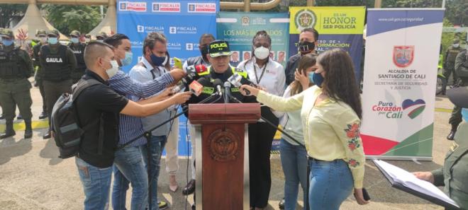 Lanzamiento Brigada contra el homicidio en Cali Rueda de prensa con general de cali