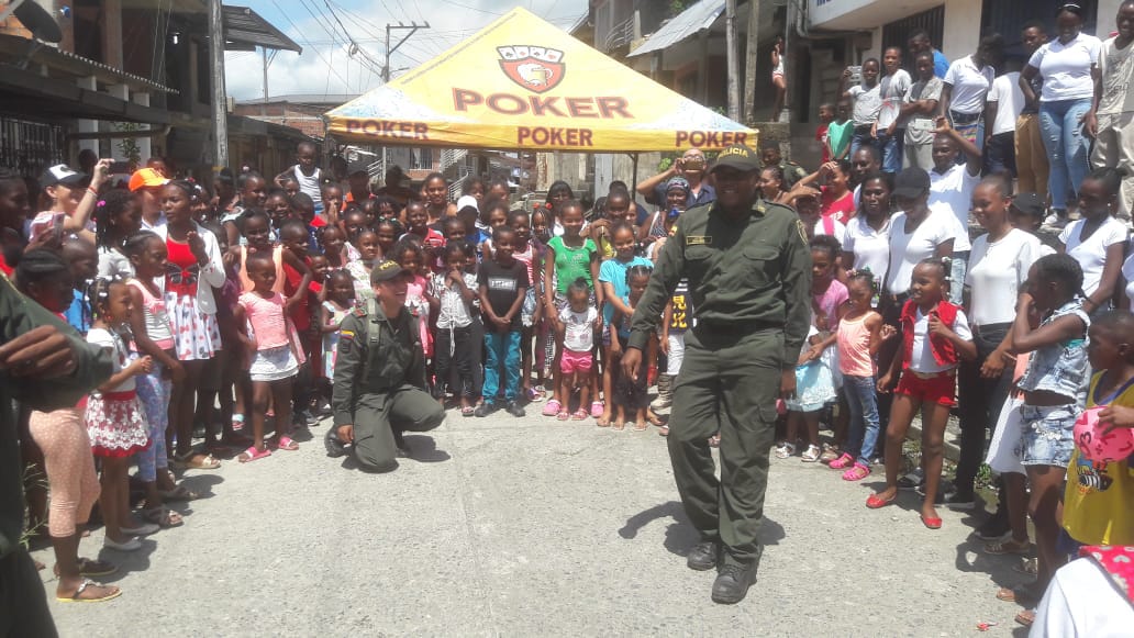 Realizamos “olla comunitaria” en el barrio nueva Colombia Valle-del-cauca-en-buenaventura-realizamos-olla-comunitaria