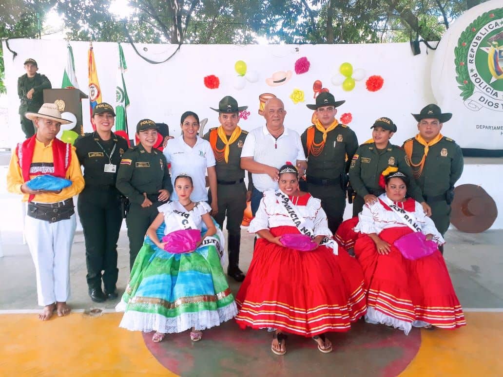 candidatas del reinado inclusión social y cultural  candidatas-reinado-inclusión-social-situación-de-discapacidad-Baraya-Policia
