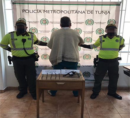 Capturamos a  ciudadano con arma de fuego en el sector de Puente Boyacá CAPTURA-VENTAQUEMADA