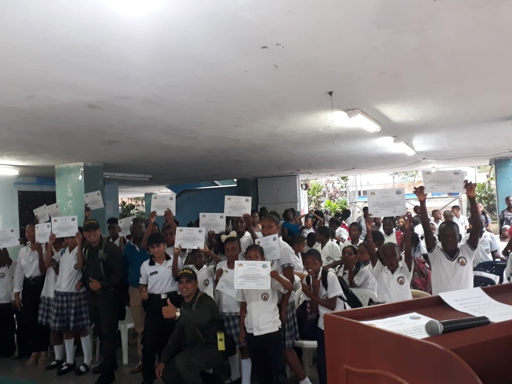 capacitacion estudiantes anti droga policia valle capacitacion-estudiantes-anti-droga-policia-valle