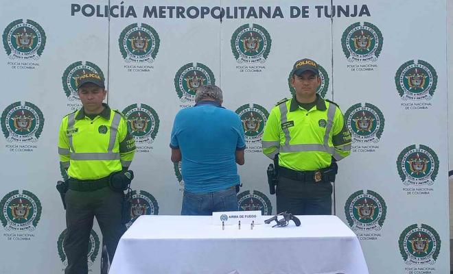 Captura ciudadano quien portaba arma de fuego Captura ciudadano quien portaba arma de fuego