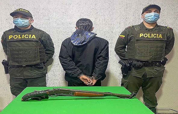 En ofensiva contra el homicidio se logra la captura de tres hombres por porte ilegal de armas en diferentes casos Captura en Barcelona