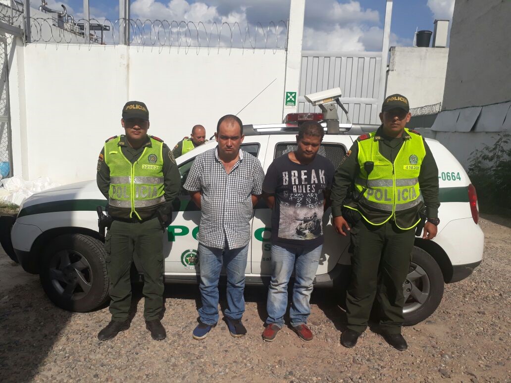 Estas personas responderán por los delitos de porte ilegal de armas y violación a habitación ajena