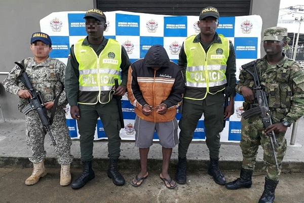 Capturado mientras navegaba por el río Atrato. Capturado-mientras-navegaba-por-el-río-Atrato.