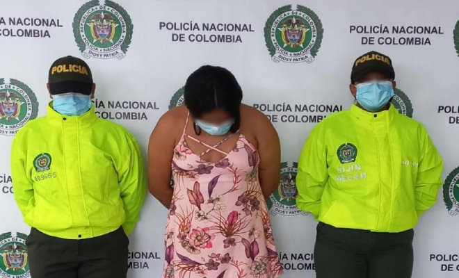 1 persona capturada-policías custodiando