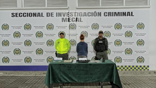 Capturada extrajera que amenazaba a su hija para realizar exigencias económicas a la abuela   Capturada_extrajera_que_amenazaba_a_su_hija_para_realizar_exigencias económicas a la abuela