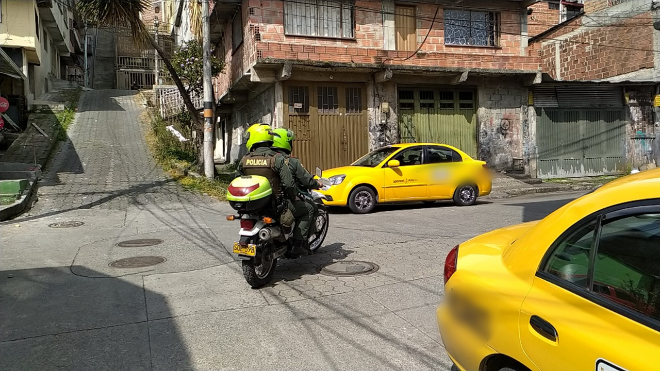 Capturada una mujer y aprehendida una adolescente luego de hurtar y lesionar a un taxista