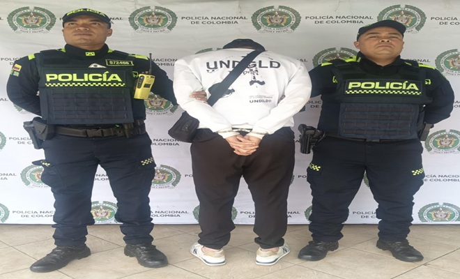 policía de Manizales detiene a hombre con historial de homicidio  capturado en maltería buscado por hurto y 21 antecedentes