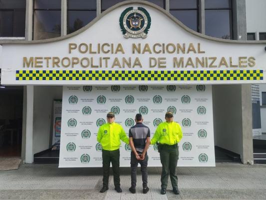 capturado mediante orden judicial por hurto capturado un ciudadano por hurto en Manizales