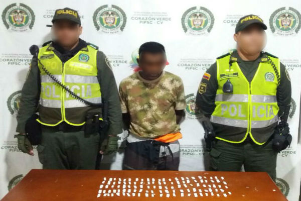 Capturamos-a-el-cara-de-vieja-con-200-dosis-de-droga Capturamos-a-el-cara-de-vieja-con-200-dosis-de-droga