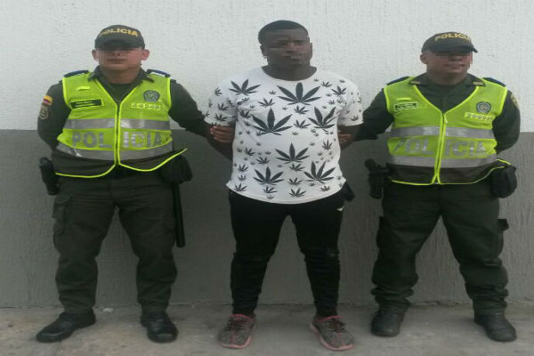 Capturado-por-porte-ilegal-de-armas Capturado-por-porte-ilegal-de-armas