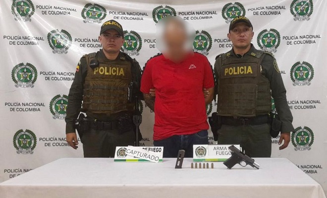 Por el delito de porte ilegal de armas fue capturado un hombre de 41 años de edad