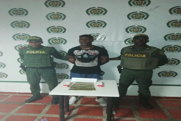 Portaba un botiquín cargado de municiones. Portaba-un-botiquín-cargado-de-municiones.