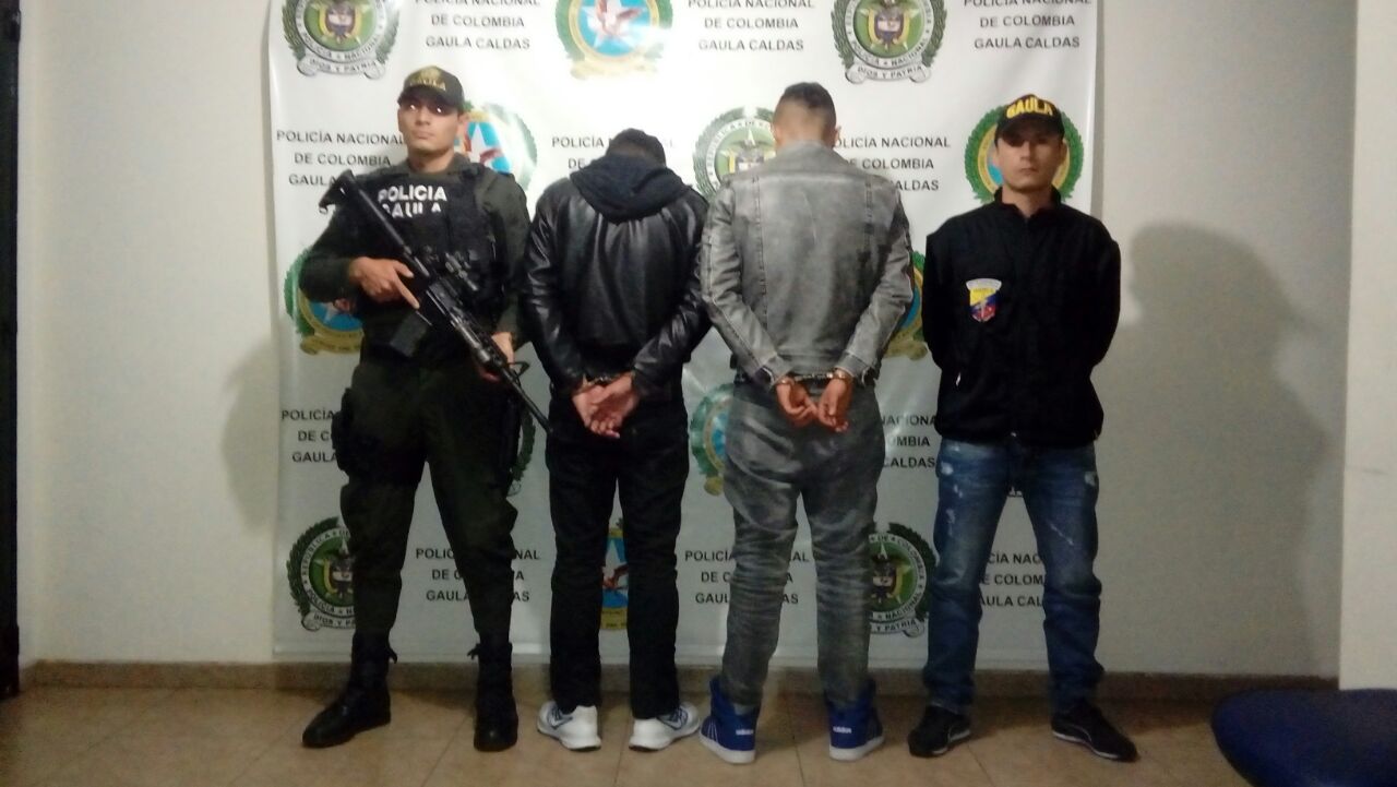 capturan en flagrancia dos hombres por extorsión en Manizales  gaula captura extorsionistas en Maizales