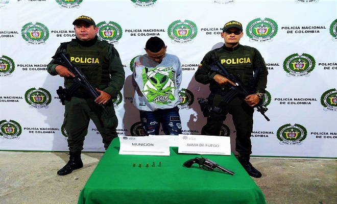 Capturado por porte ilegal de armas  Capturado por porte ilegal de armas