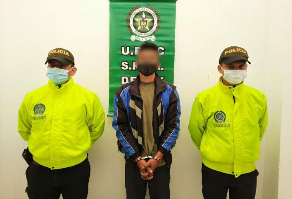 Capturado por acceso carnal abusivo con menor de 14 años Capturado por acceso carnal abusivo con menor de 14 años