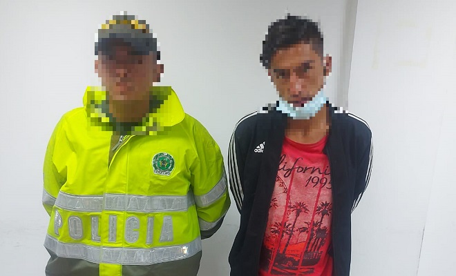 Uno de ellos es conocido como ‘Puente Tabla’, ambos pretendían evitar la acción de los uniformados. Uno de ellos es conocido como ‘Puente Tabla’, ambos pretendían evitar la acción de los uniformados.