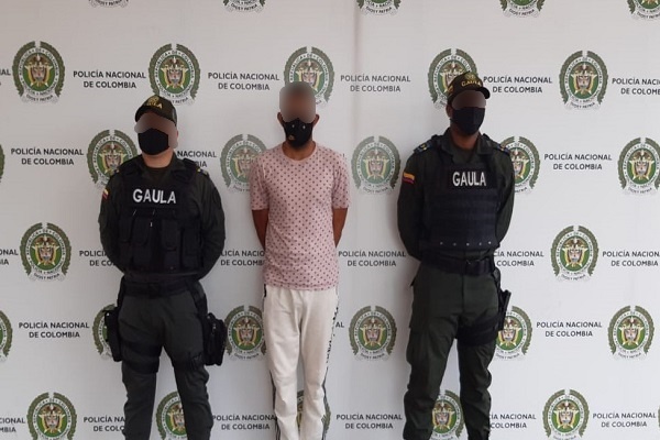 Fue capturado momento del retirar el dinero  Se autosecuestró para extorsionar a su amigo