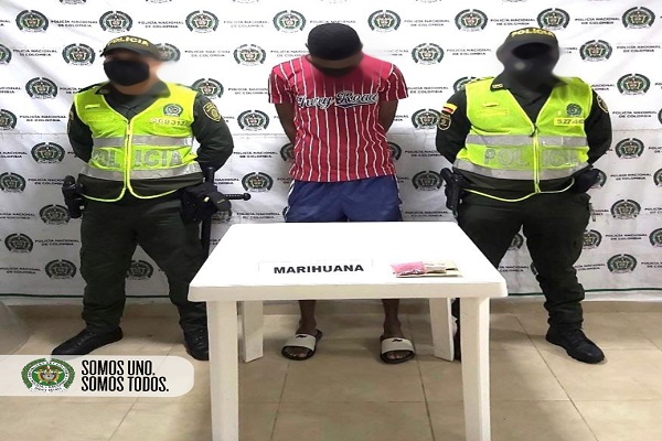 capturado por porte de estupefacientes capturado-por-porte-de-estupefacientes