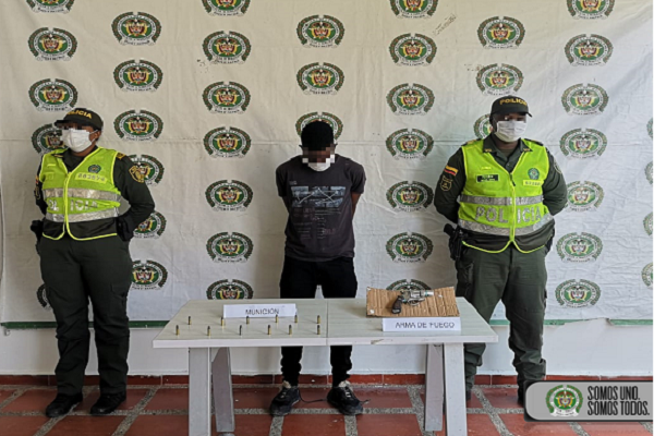 Capturado por porte ilegal de arma de fuego en Quibdó Capturado-por-porte-ilegal-de-arma-de-fuego,-en-el-barrio-Monserrate-de-Quibdó.
