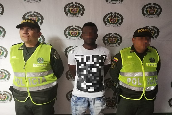 Capturamos a “Edward” por tentativa de homicidio agravado y porte ilegal de arma de fuego. Capturamos-a-“Edward”-por-tentativa-de-homicidio-agravado-y-porte-ilegal-de-arma-de-fuego.