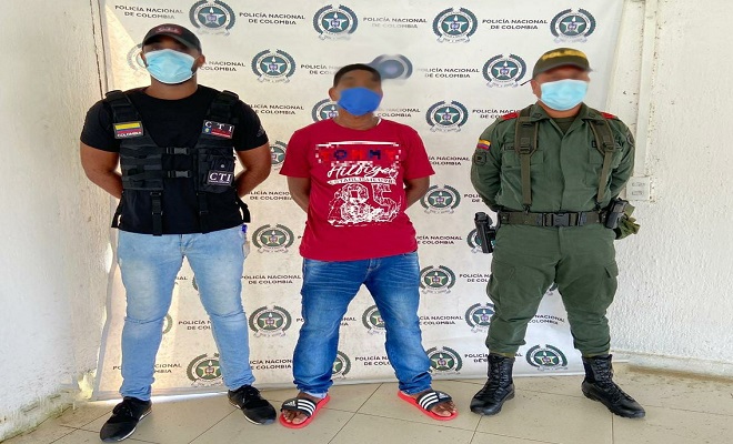 Capturamos un hombre por violencia intrafamiliar contra su ex compañera sentimental Capturamos un hombre por violencia intrafamiliar contra su ex compañera sentimental