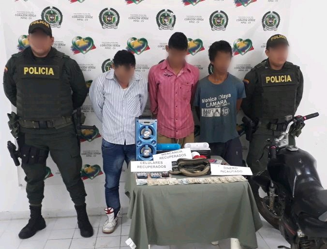 Ofensiva contra el hurto capturados-por-hurto-en-flagrancia-redada-contra-el-hurto