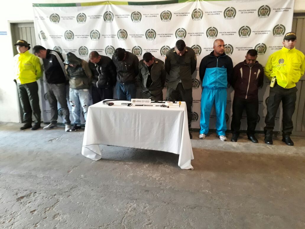 Policía Nacional captura ocho sujetos que pretendían cometer millonario hurto en Pasto Suplantaban la identidad de Policías para pasar desapercibidos