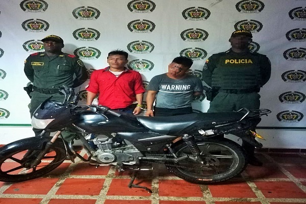 Capturados indígenas por hurto de motocicleta. Capturados-indígenas-por-hurto-de-motocicleta.