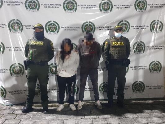 La rápida reacción de la Policía Nacional permite dar con la captura de dos sujetos. En el procedimiento fueron recuperados dos equipos móviles