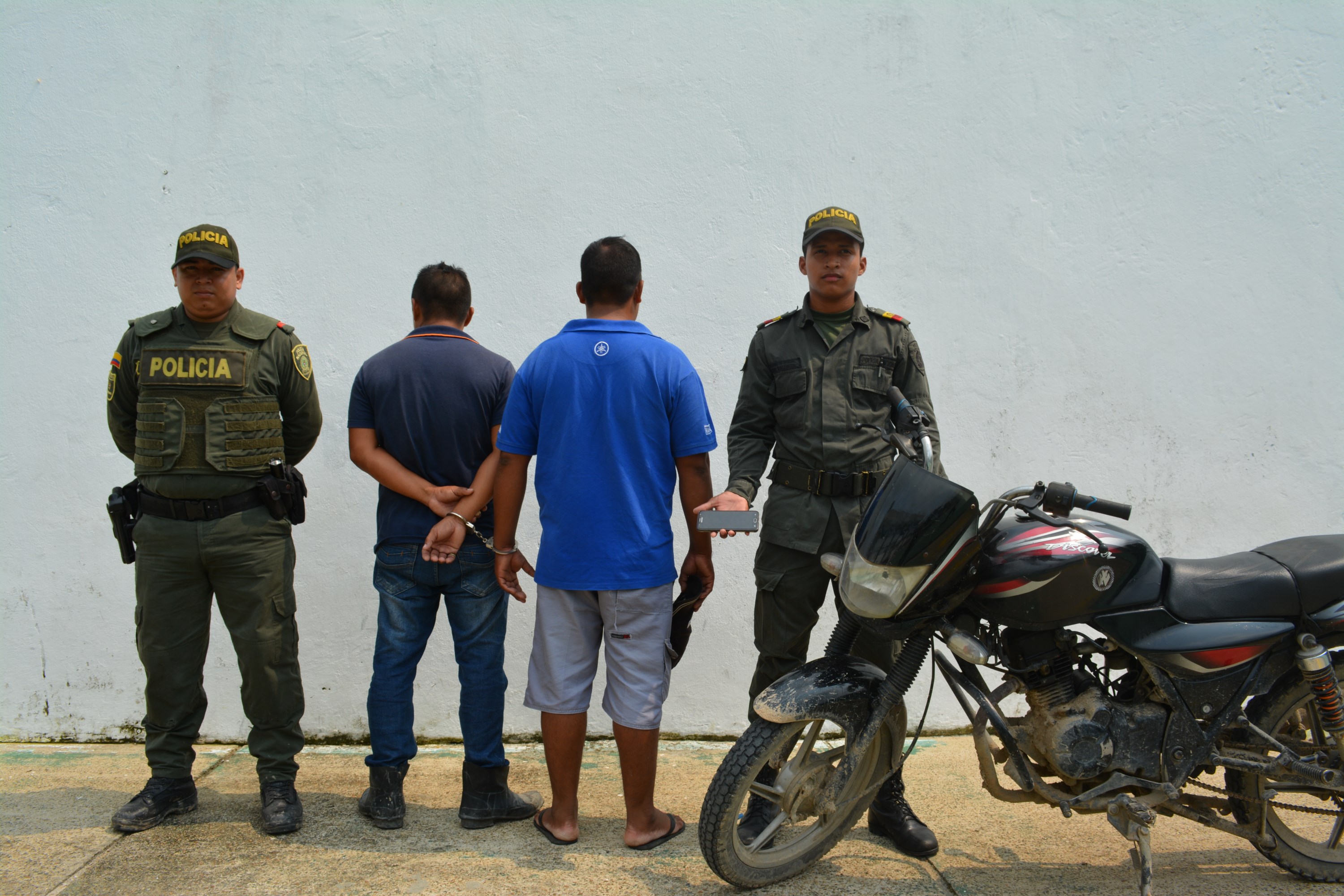 La persecución  de la patrulla del cuadrante concluyó al interceptar los individuos en el centro