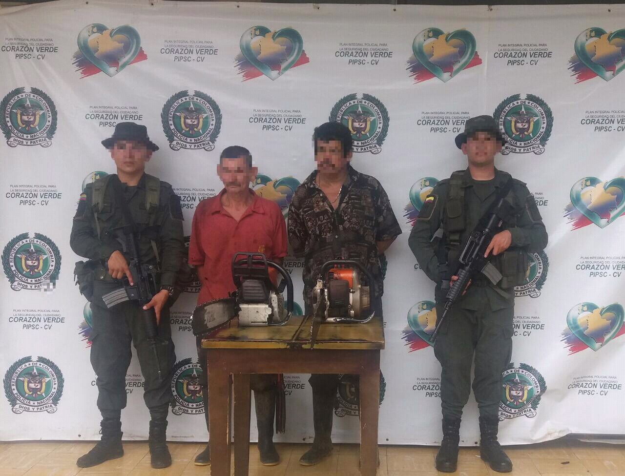 Capturados cuando talaban árboles-La Policía Nacional comprometida con el medio ambiente