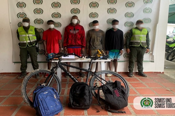 Capturamos 04 personas por hurto y porte ilegal de armas en Quibdó Capturamos-04-personas-por-hurto-y-porte-ilegal-de-armas-en-Quibdó
