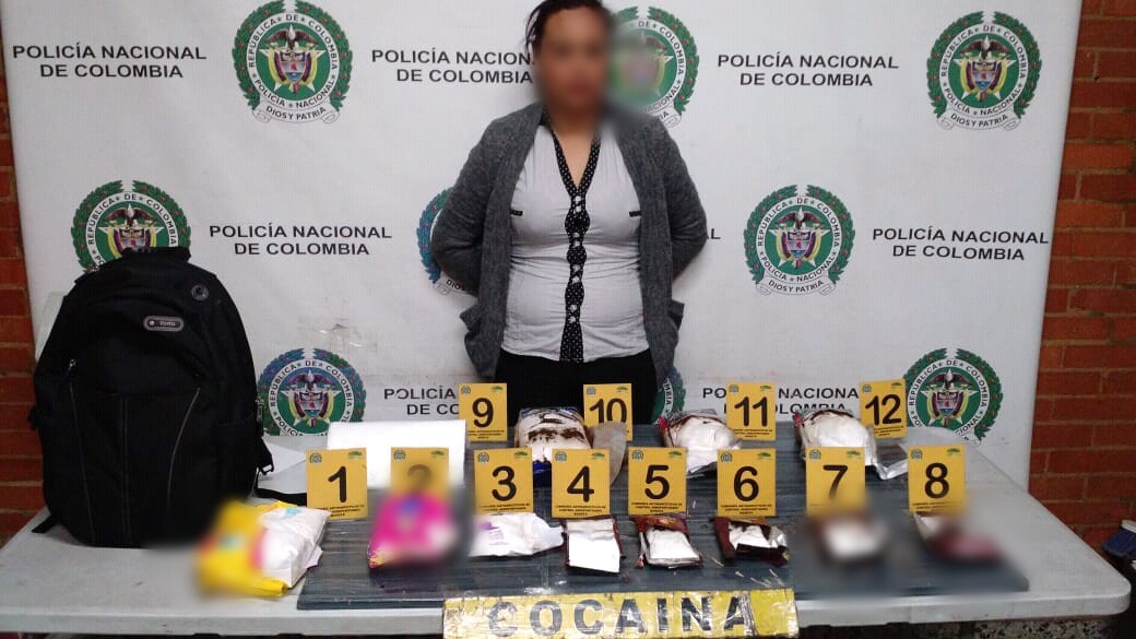 Capturamos-a-un-actor-de-reparto-y-un-productor-de-música-urbana-con-cocaína-en-el-Aeropuerto-el-Dorado  Capturamos-a-un-actor-de-reparto-y-un-productor-de-música-urbana-con-cocaína-en-el-Aeropuerto-el-Dorado